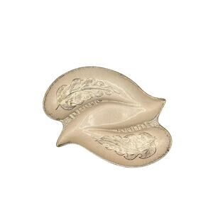 Vintage Ashtray California Ceramic Leaf, Mold 823 Light Pink Neutral color